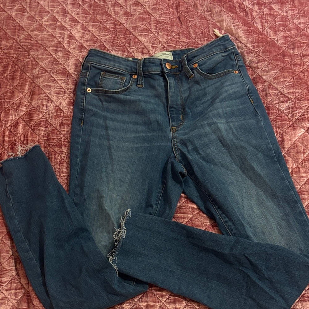 Universal Thread Dark Blue Skinny Jeans